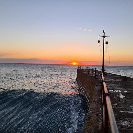 Sun Trap Apartment Porthleven Exterior foto